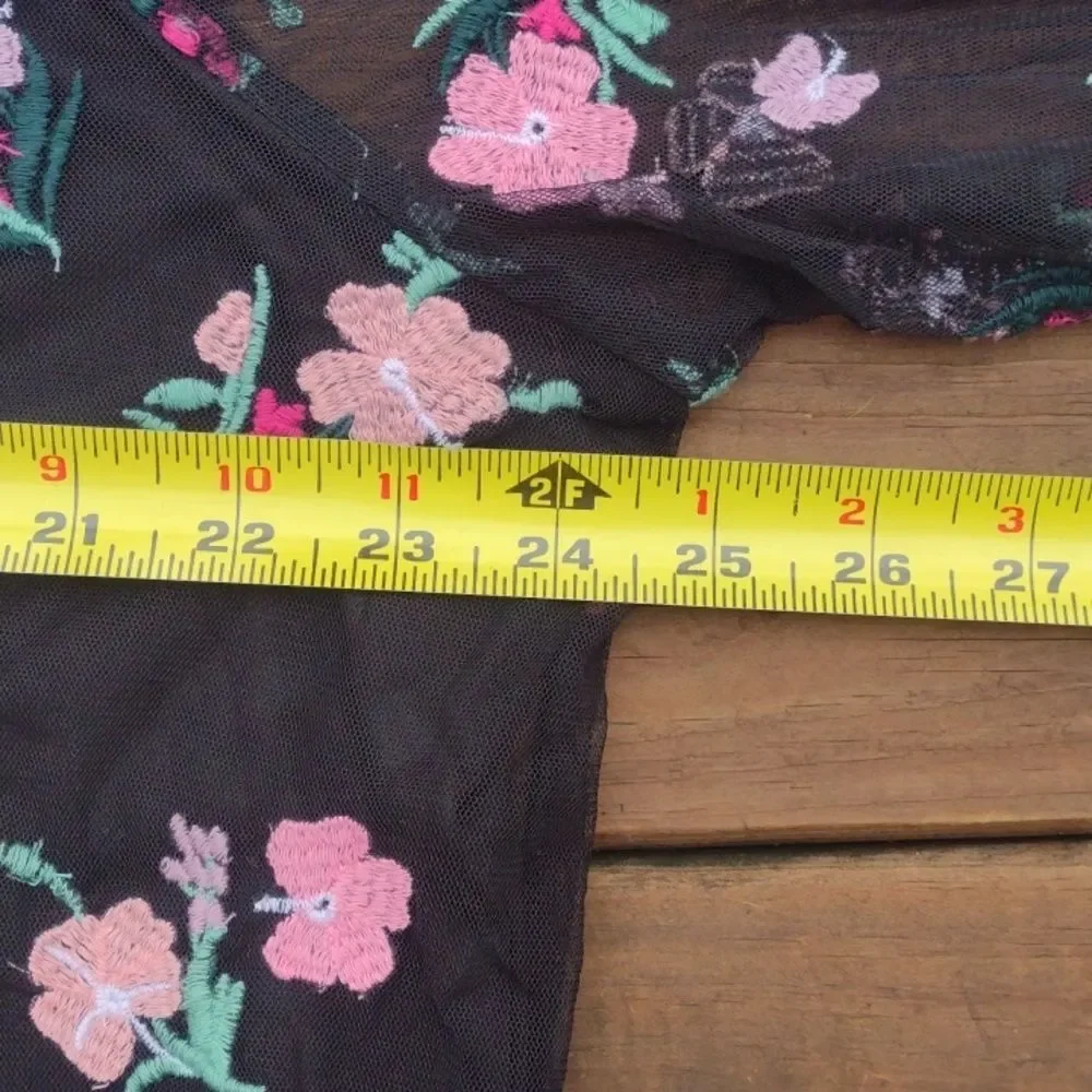 Du Jour Long Sleeve Black Blouse with Embroidered Floral Pattern Size 2XL - Picture 13 of 14